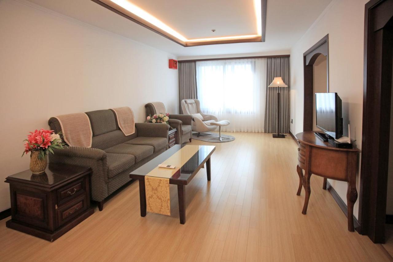Hotel Ramada By Wyndham Suanbo à Chungju Extérieur photo