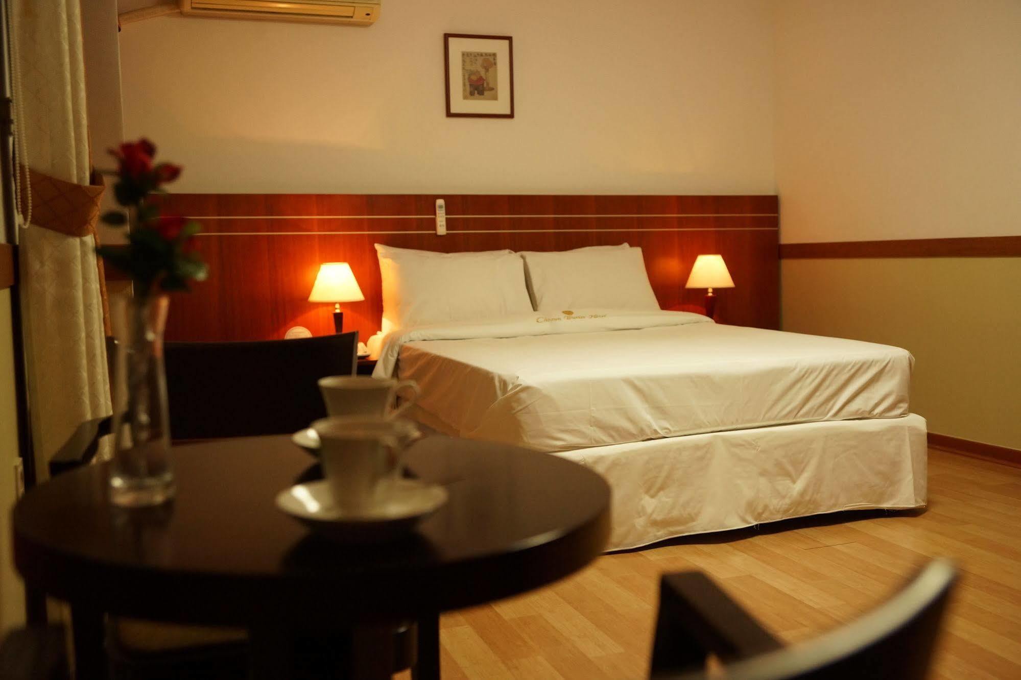 Hotel Ramada By Wyndham Suanbo à Chungju Extérieur photo